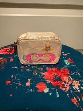 Coach Poppy Pill Box